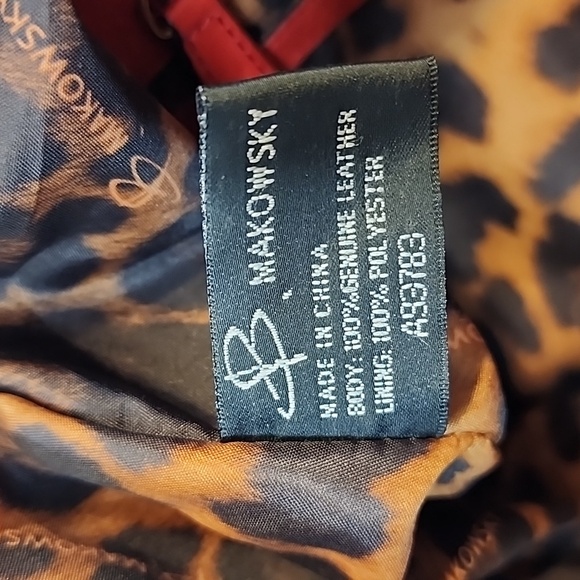 B MAKOWSKY Plushy Soft Red Leather Shoulder Bag with Gold Hardware Bottom Studs - Picture 12 of 16